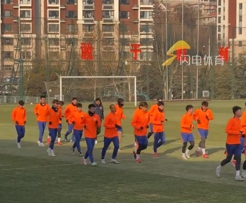  魯媒：泰山隊亞冠賽前訓練五外援集結(jié)，劉彬彬、李源一、鄭錚缺席