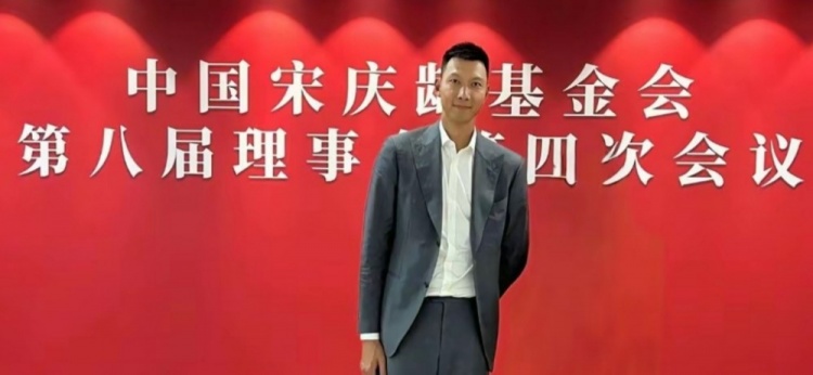  時隔5個月首次公開露面！大河報：易建聯關聯公司成被執(zhí)行人
