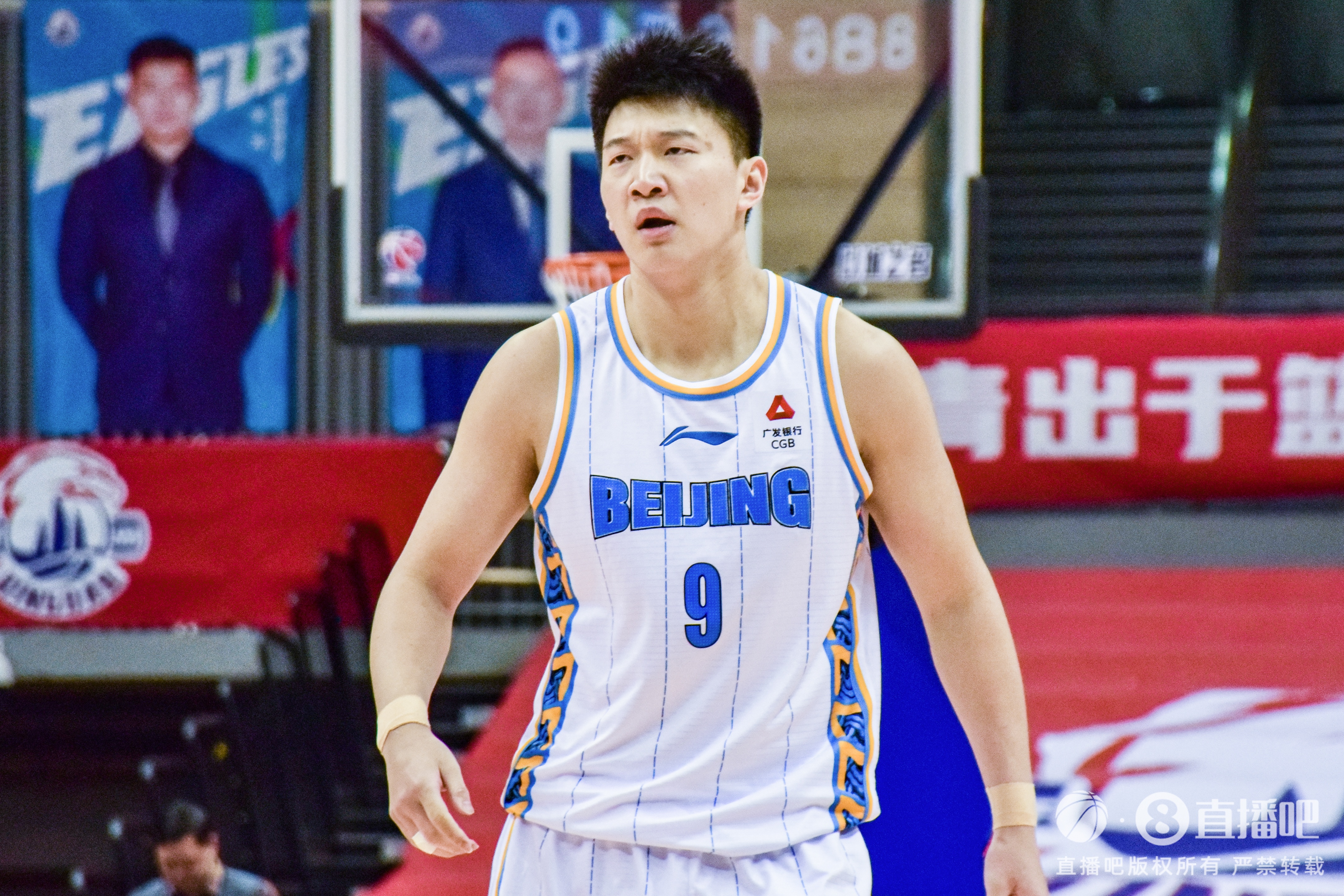  打得可以！雷蒙8中3拿10分2板1助1斷&次節(jié)單節(jié)8分 正負值+19