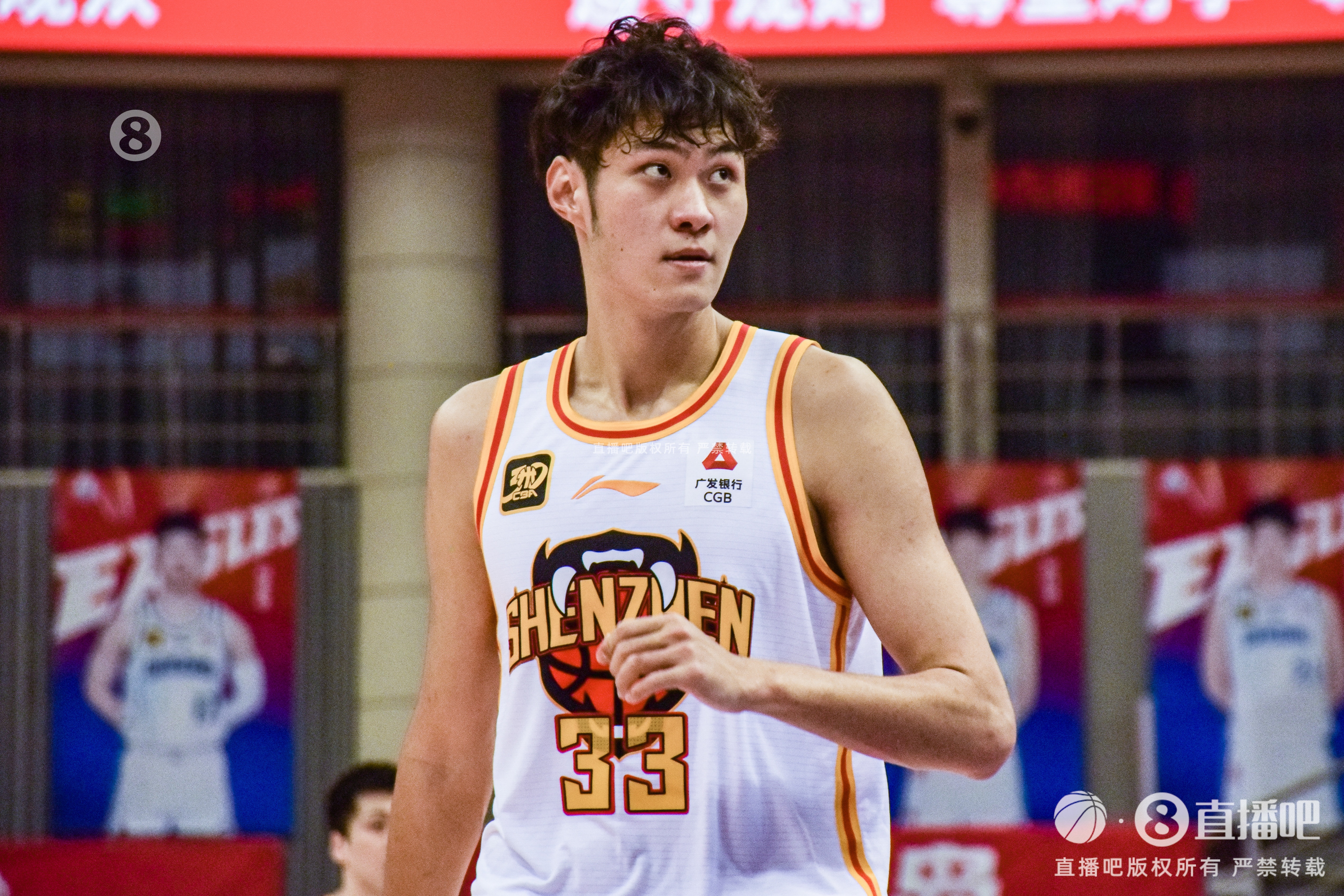  效率很高！王浩然11中8砍全隊(duì)最高26分 三分3中2