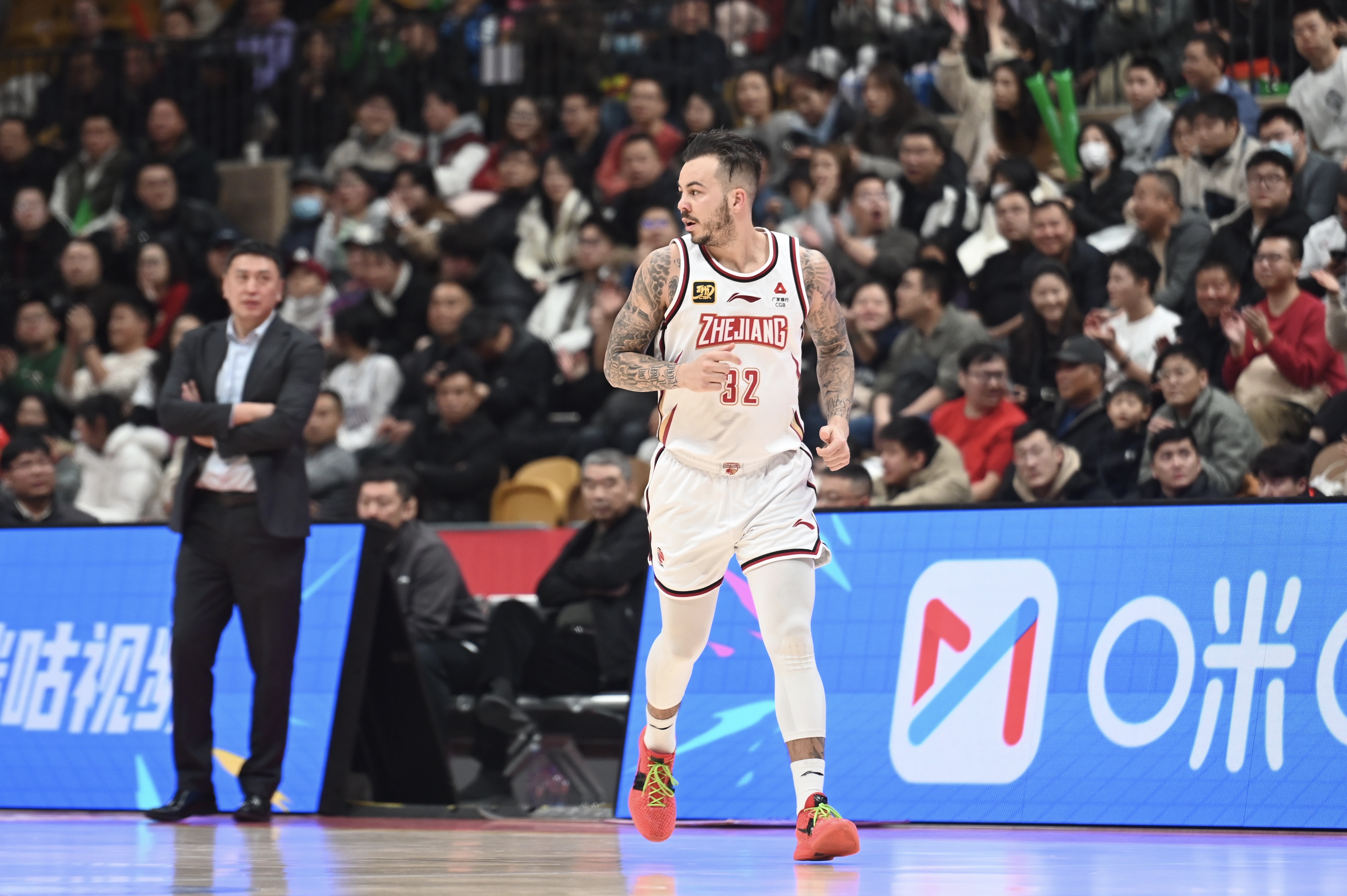  得分爆炸力！約克23中13得34分2板8助4斷 三分11中6